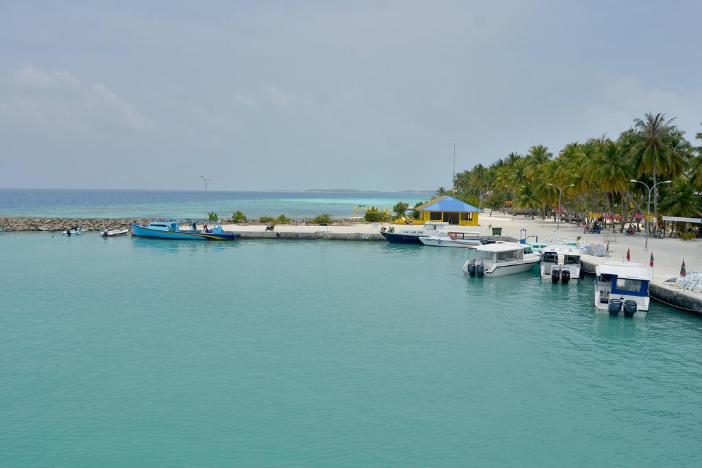 Lily Rest Maldives Hotel Maafushi Exterior foto
