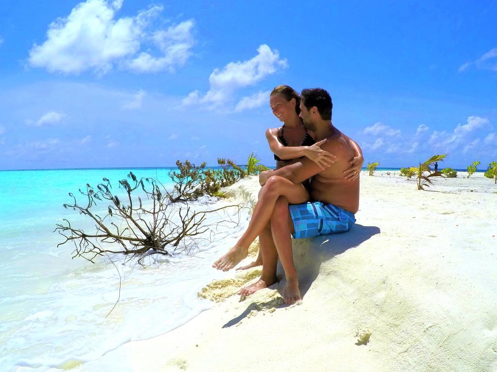 Lily Rest Maldives Hotel Maafushi Exterior foto